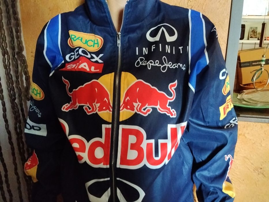 Bomberka Red Bull nowa