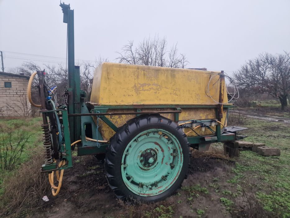 Опрыскиватель ОП 2000 18м