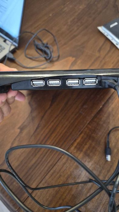 Base de Refrigeração para Portátil – 3 Ventoinhas + 4 USB