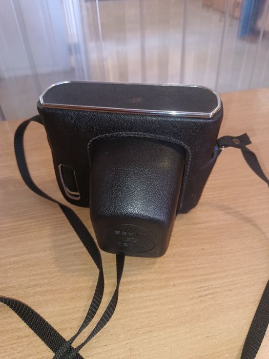 Винтажный фотоаппарат зенит 122 . абсолютно новый