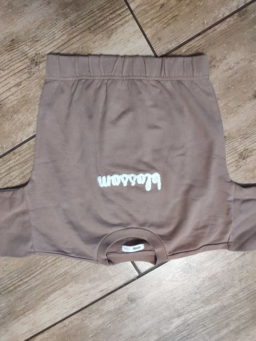 Śliczna brązowa bluza