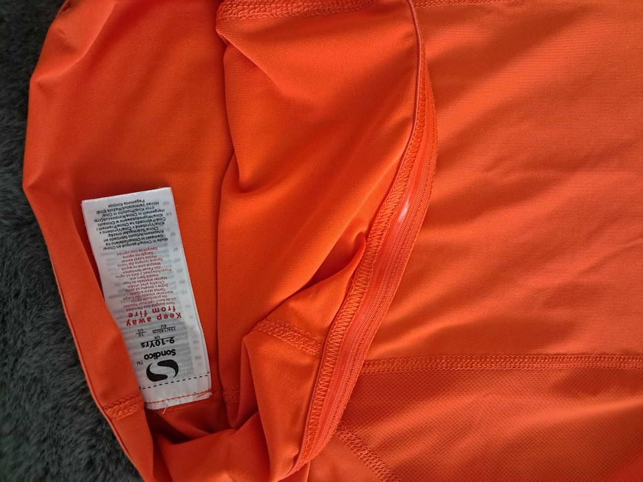 Pomaranczowa koszulka termiczna 134/140 sondico