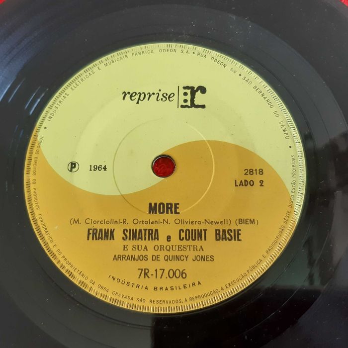 Disco Vinil Single Frank Sinatra e Count Basie - Hello, Dolly! / More