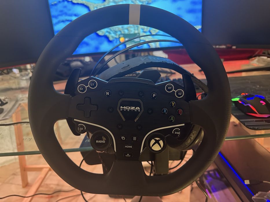 Moza R3 Racing wheel