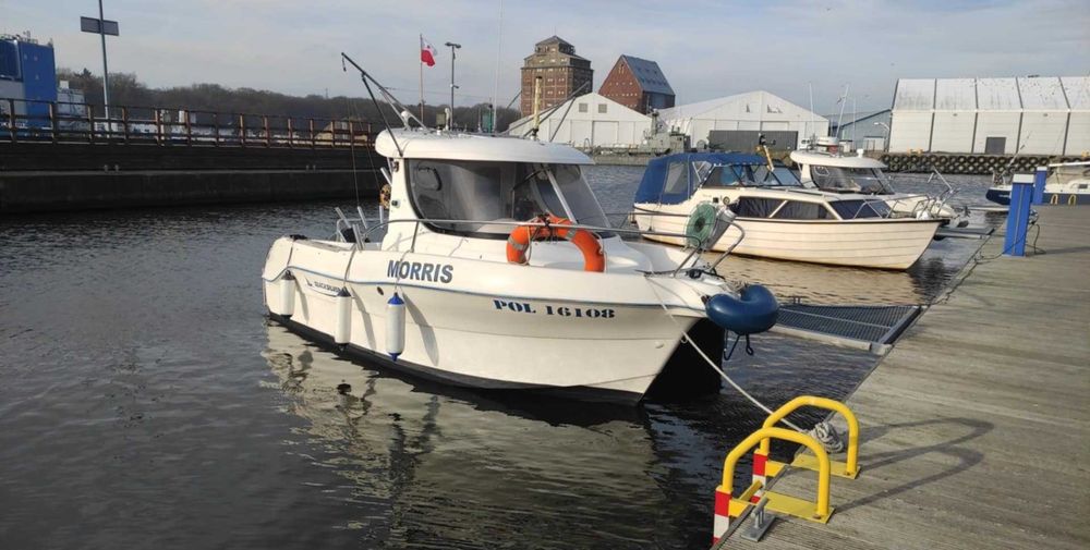 Łódź motorowa Quicksilver 580 pilothouse