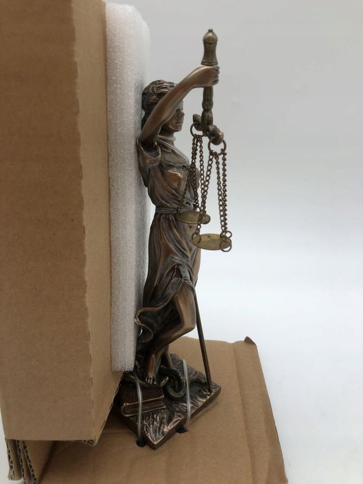 Figurka Justitia Bogini Sprawiedliwości 21cm Brąz Veronese Design