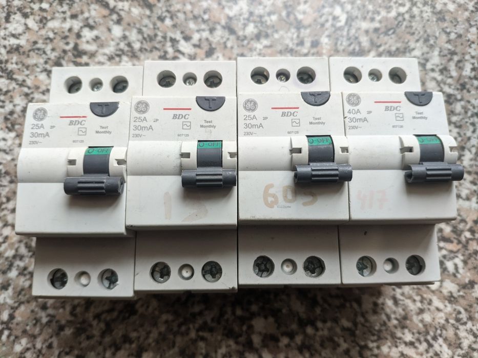 Смотреть онлайн порно: ұйықтауға және трахается