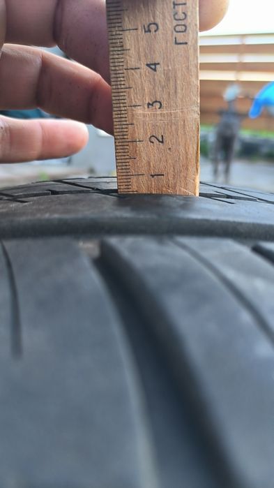 Продам літню, резину 215*55*16