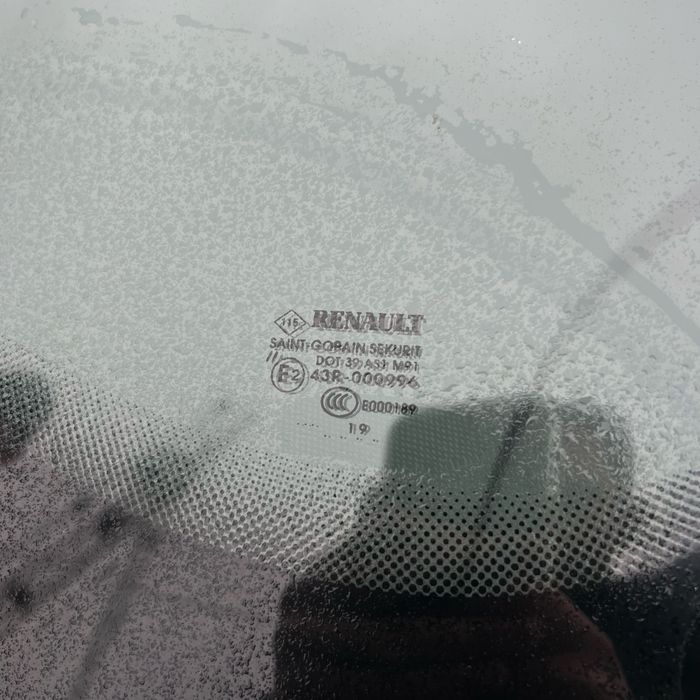 Renault zoe 41 kwt 2019. Запас ходу 300км