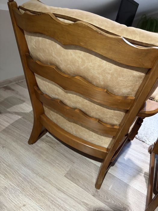Zestaw wypoczynkowy z sofą w stylu ludwikańskim