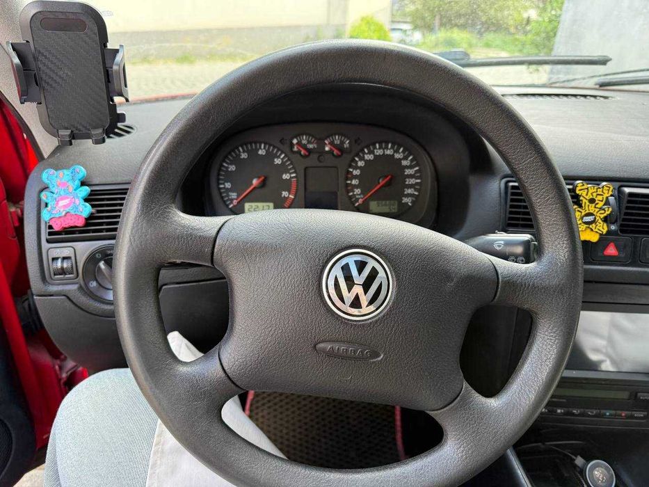 Volkswagen Golf 2002