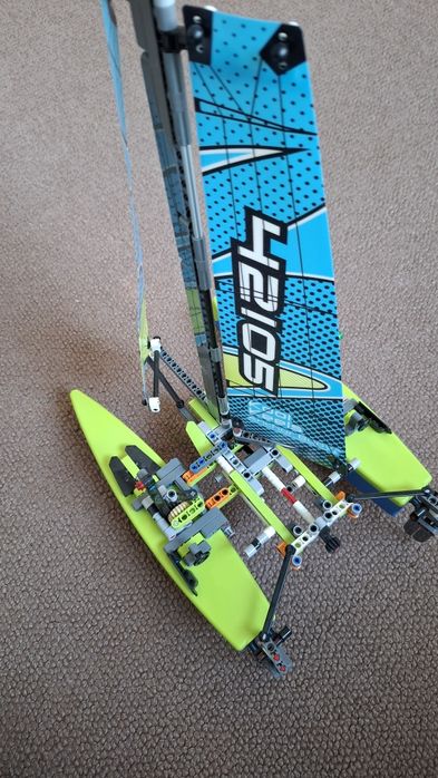 LEGO katamaran 42105 oryginal