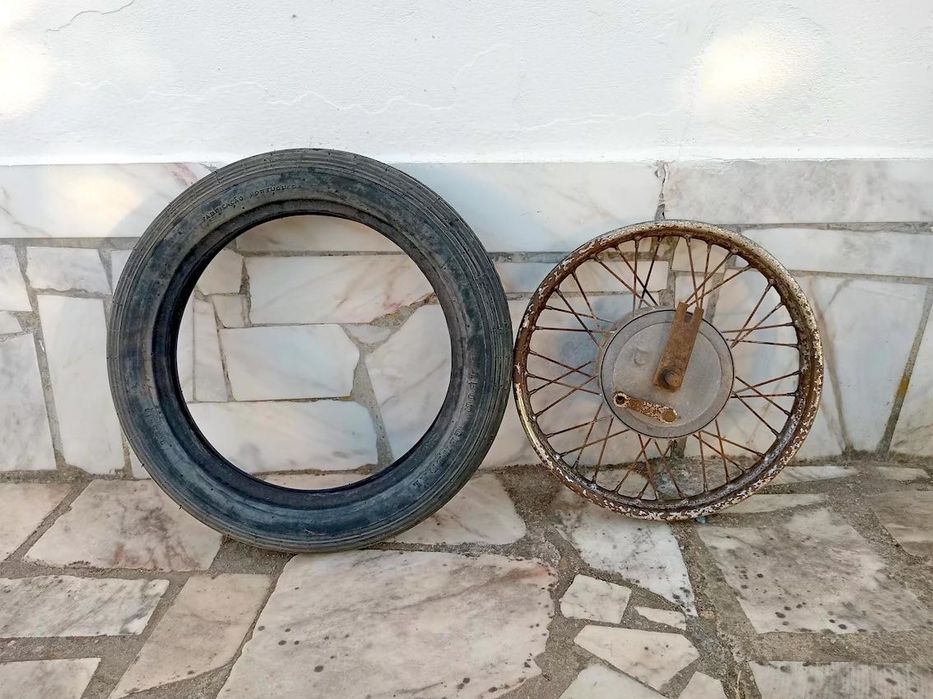 Roda Jawa 16" + Pneu Clássico Mabor General 3.25-16