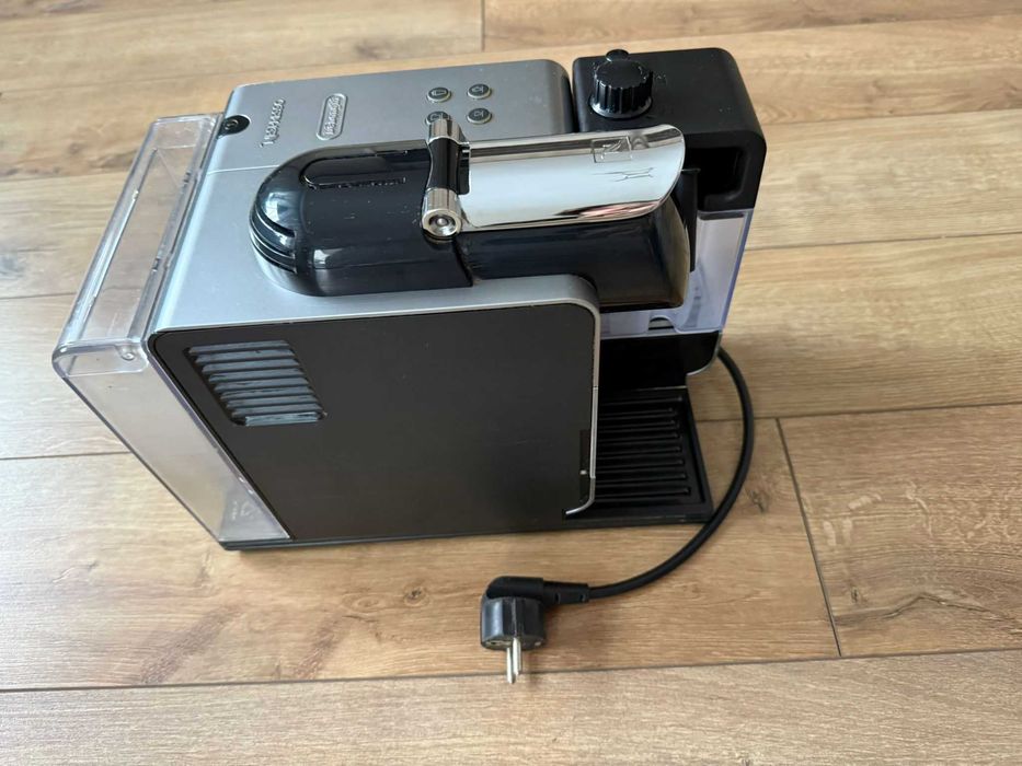 Ekspres Nespresso Delonghi