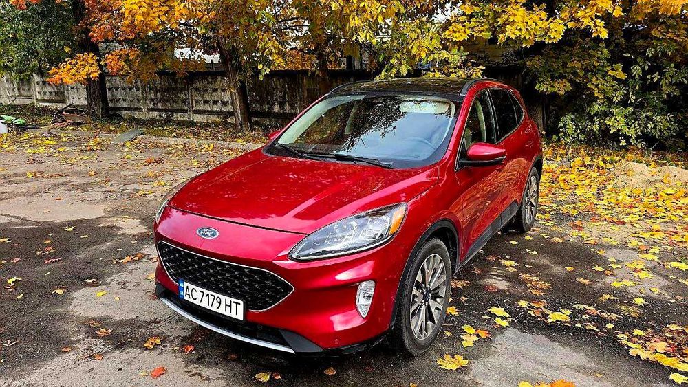 Продам Ford Escape Titanium у відмінному стані!