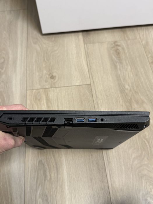 Acer NITRO AN15-45-R94Y/AMD Ryzen 5 5600H/GTX 1650 4 GB