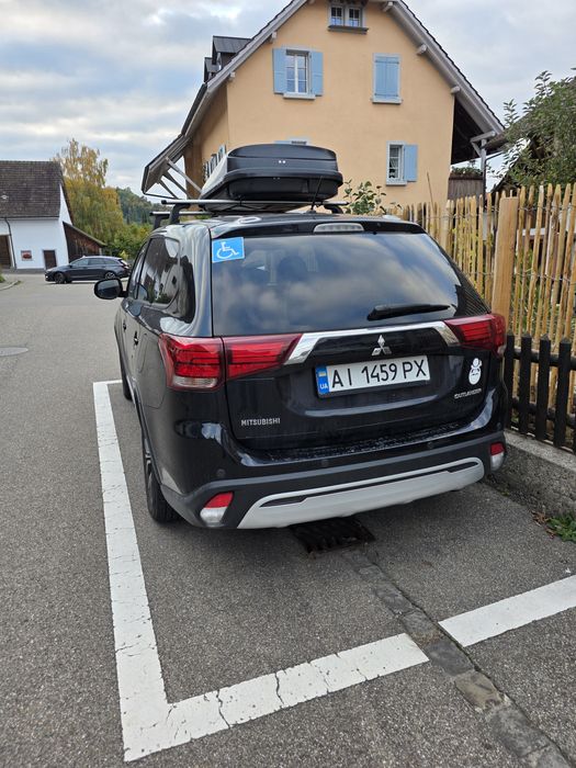 Mitsubishi Outlander 3