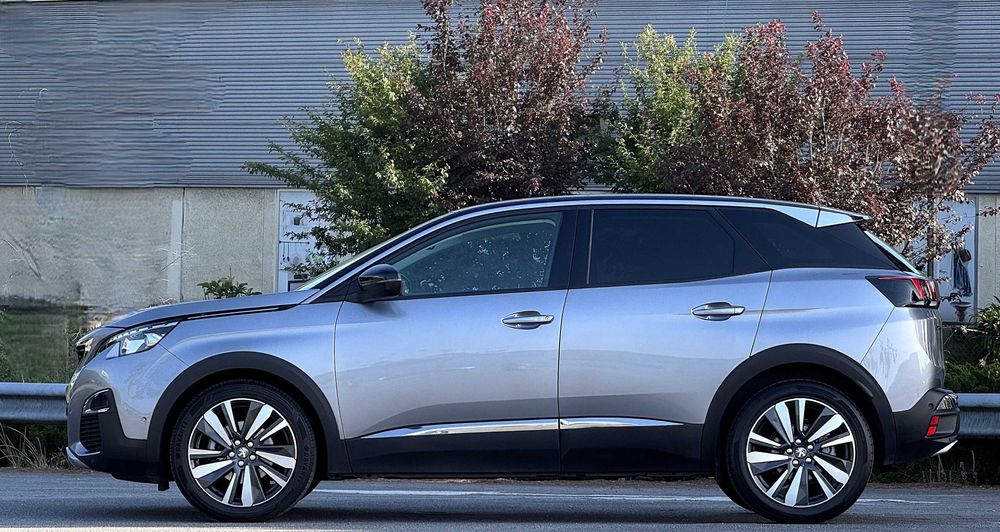 Peugeot 3008 1.5 BlueHdi Allure Pack J19 Full Extras