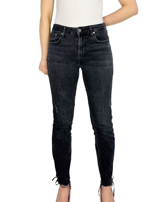 Szare jeansy z przetarciami M 38