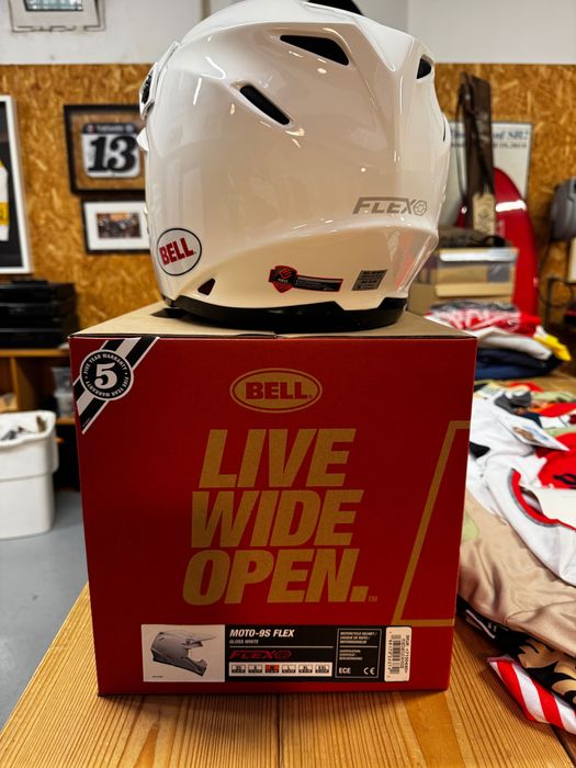 Capacete Bell Moto - 9S Flex - Tamanho M - NOVO!!