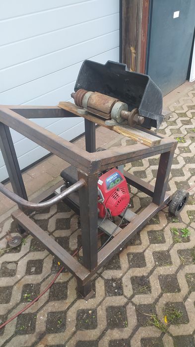 Honda  rębak spalinowy