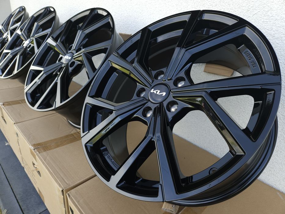 KIA 18 " Nowe 5x114,3 Sportage Ceed Niro Sorento ProCeed Czarne Felgi