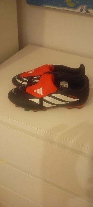 Chuteiras Adidas Predator tamanho 36