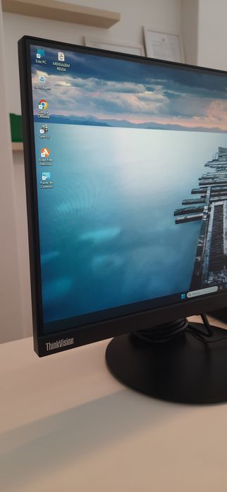 NF.18  Monitor Lenovo ThinkVision T22V-10 Preto|22|Full-HD|IPS|HDMI+VGA+DP