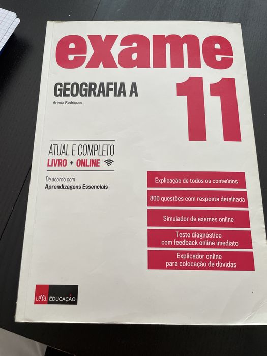 Livro de preparação exame Geografia
