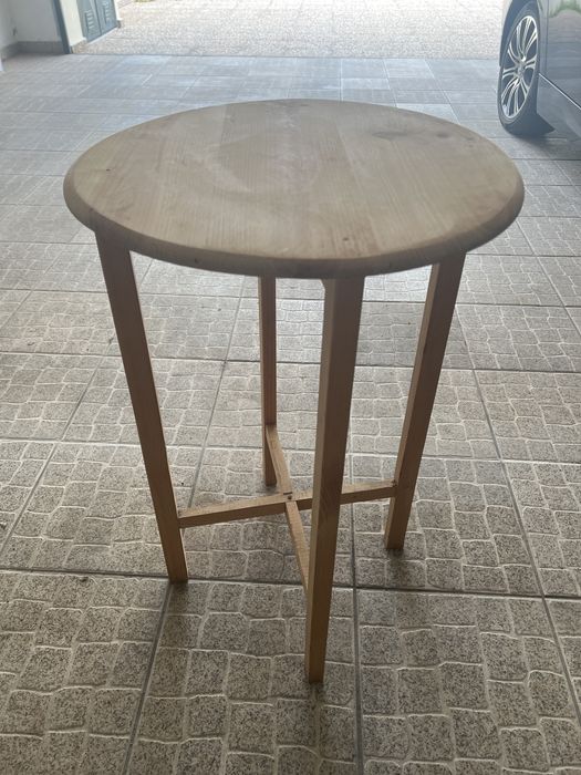 Mesa de apoio em pinho natural