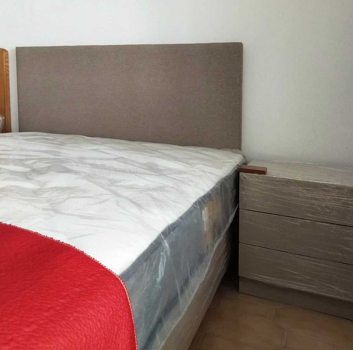 Cabeceira de Cama Recta Acolchoada - 115x140cm - NOVA