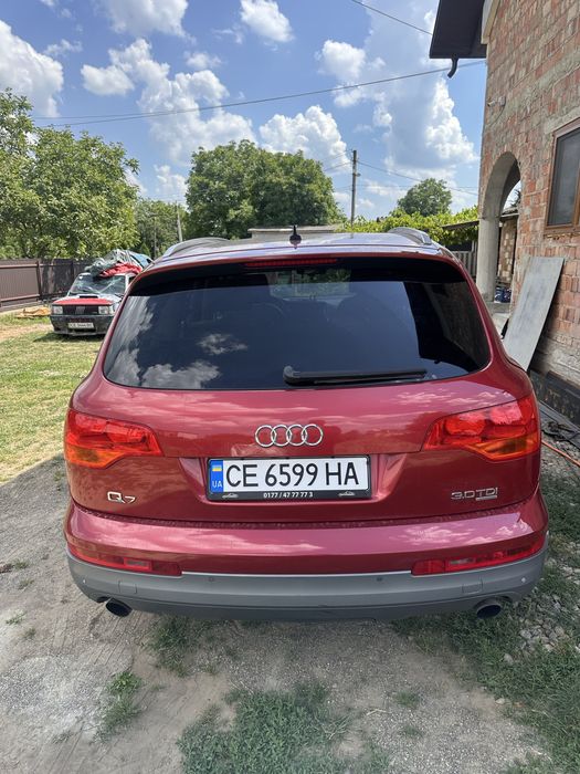 Продам ауді q7 в гарномі стані