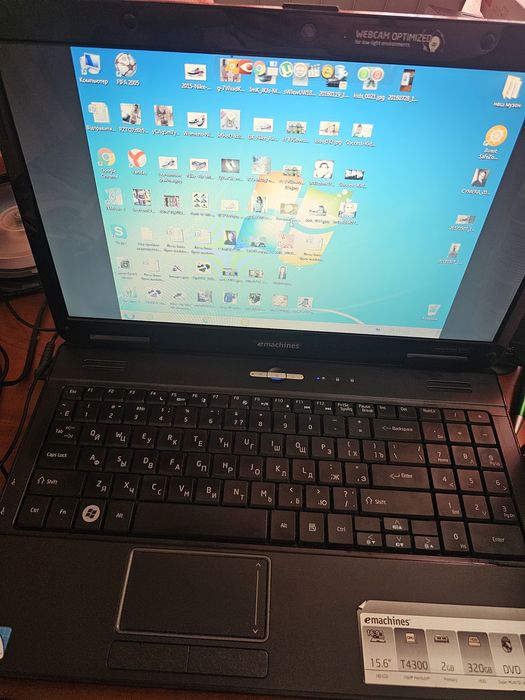 Ноутбук Acer eMachines E725-432G32Mi