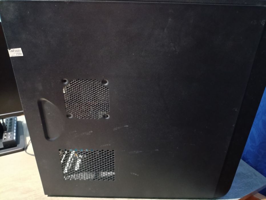 Старый ПК, на запчасти или под починку