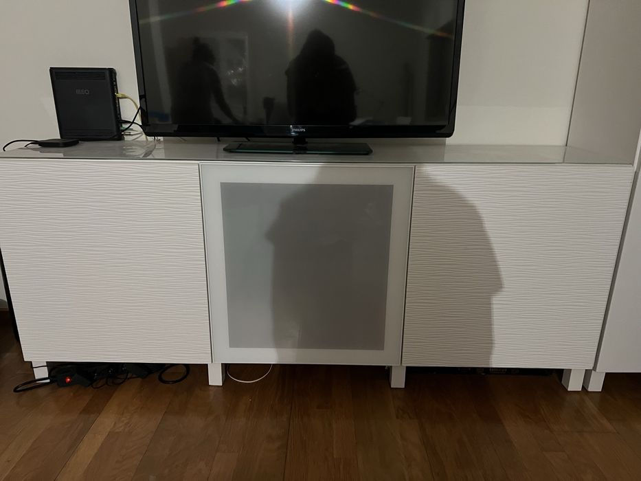 Aparador/Móvel TV + Móvel Vertical com prateleiras e portas em vidro