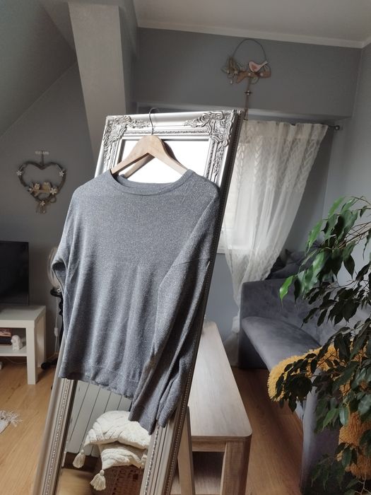 Sweterek szary ze srebrną nitką Sinsay rozmiar S