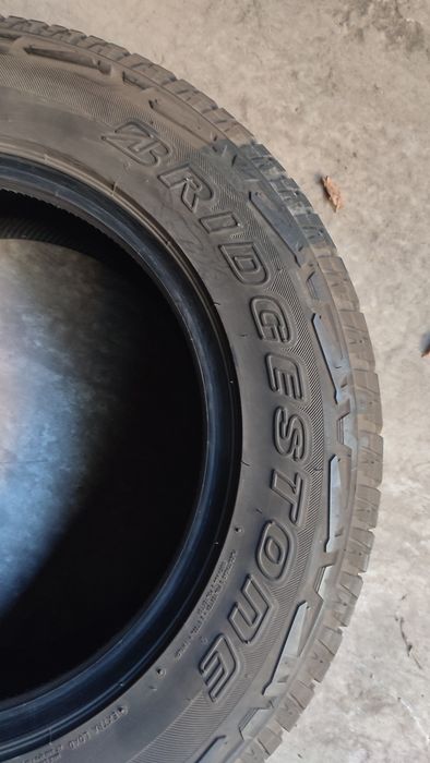 Bridgestone dueler a/t 215/65/16