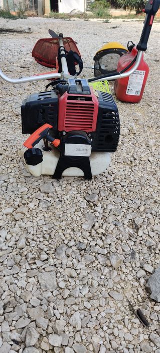 Roçadeira a gasolina + equipamentos