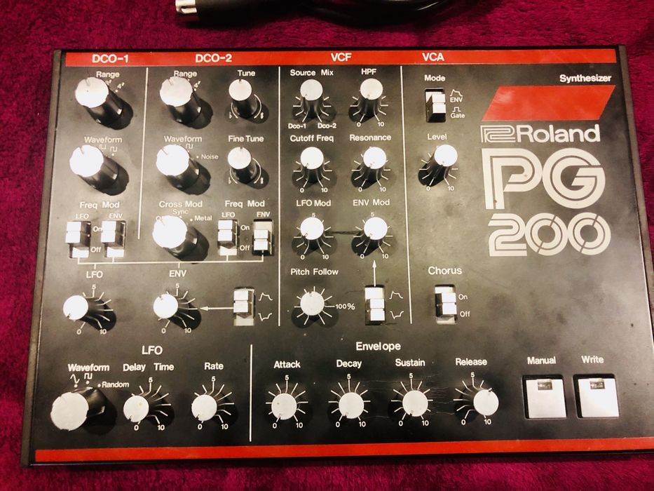 Roland PG-200 (controlador original para o JX3P)