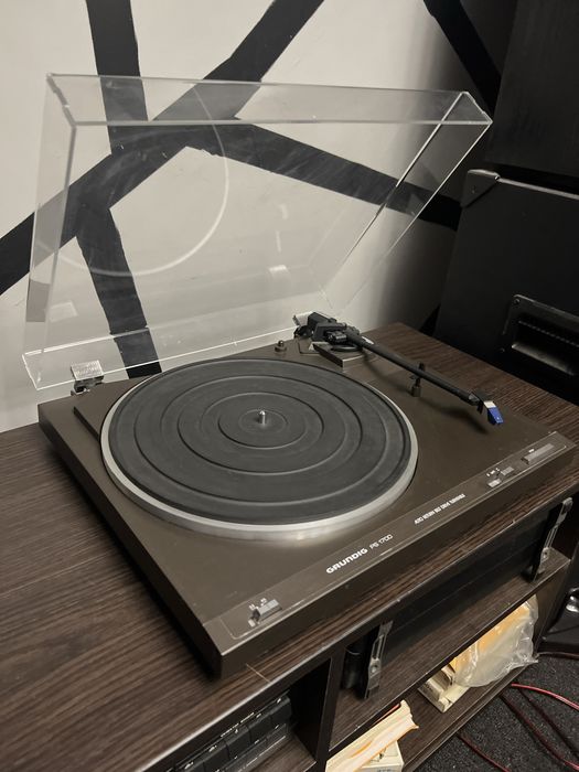 Проигрыватель винила Grundig ps 1700