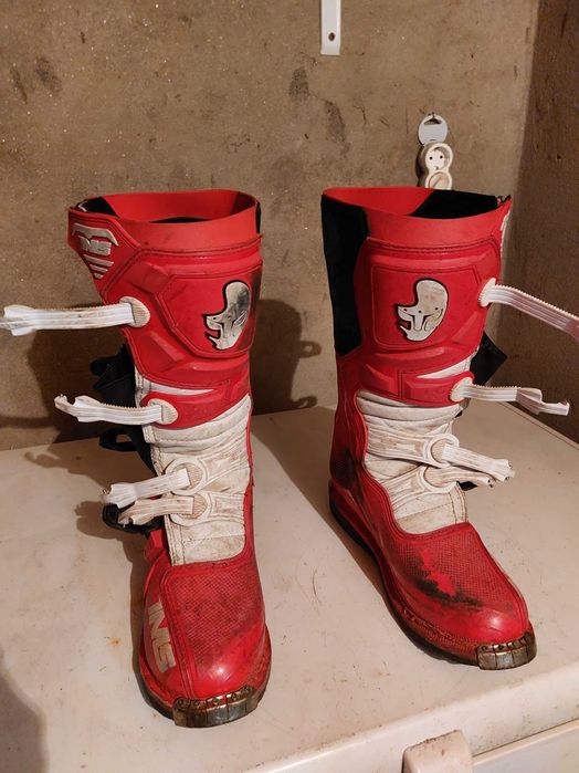 Botas ims, pneu metzelder, muse