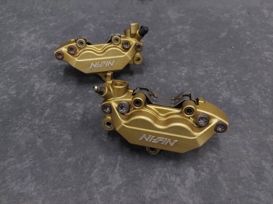 Zaciski Honda CBR 929/954 F4/F4i 600 Fireblade 900rr hamulce Hamulec zacisk przód przednie prawy lewy Nissin