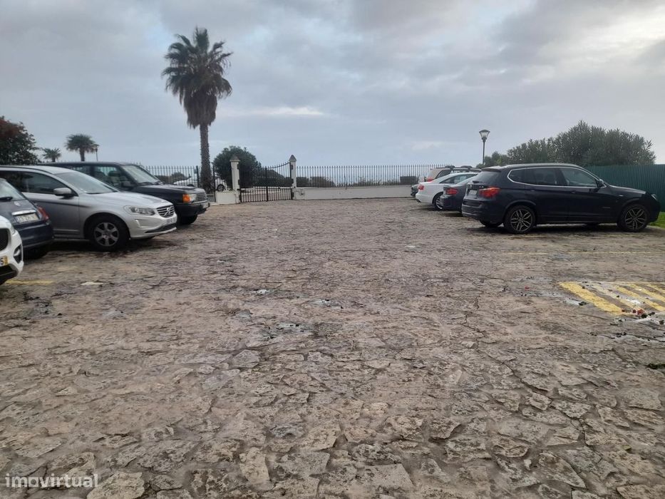 Apartamento T2 com jardim, Cascais