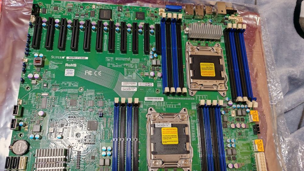 Материнская плата Supermicro x9drx+-f (11 слотов pci-e)