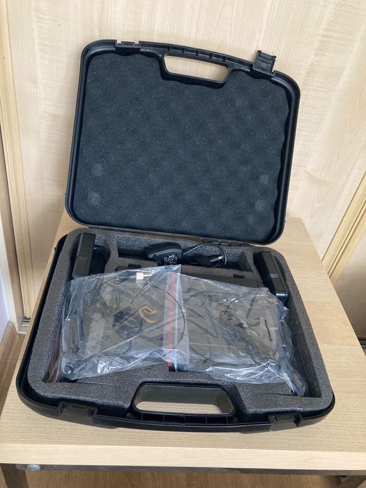 Bezprzewodowy profesjonalny zestaw dwóch mikrofonów nagłownych