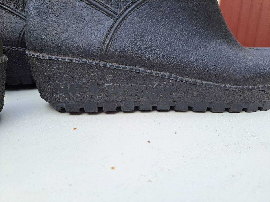 Чоботи гумові жіночі нові стелька 26см