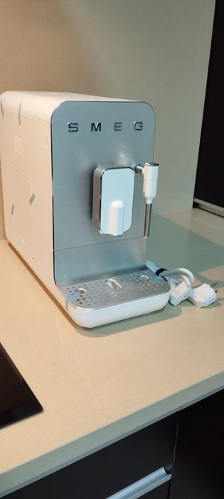 SMEG BCC02 com vaporizador