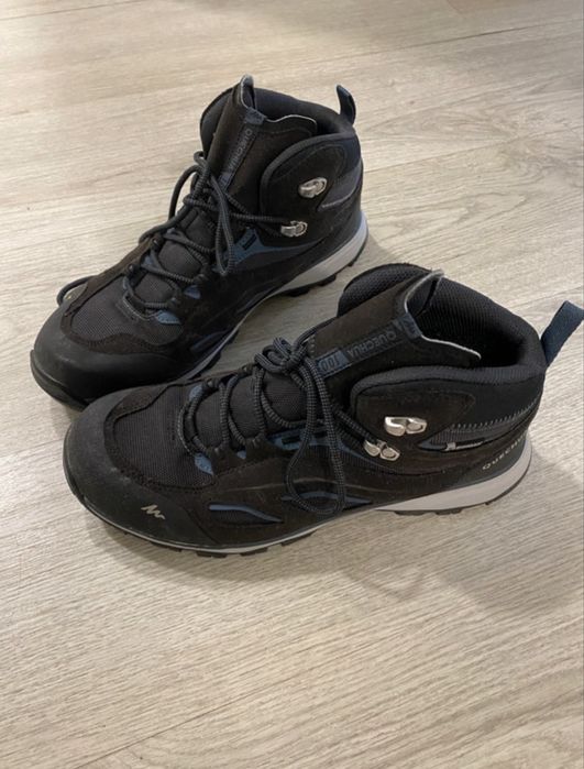 Botas de caminhada impermeáveis Quechua MH100