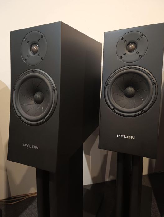 Kolumny Pylon Audio Jasper 18 czarny mat (EX Demo) - Negocjuj cenę