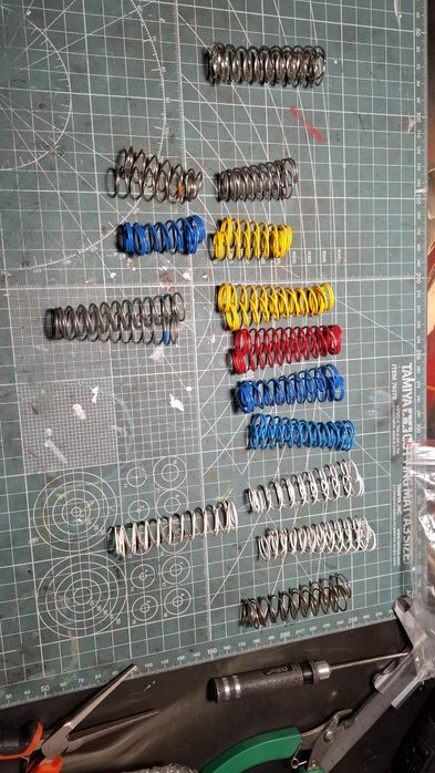 Продам запчасти tamiya Tt01 Tt02 ta04 Tb 01 Ff03